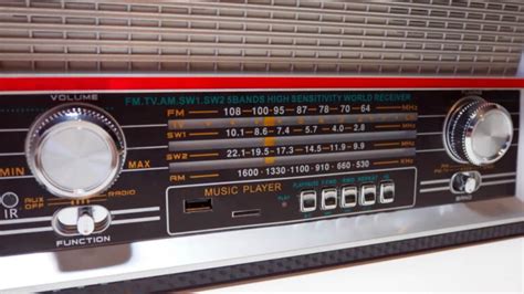 How Do Radio Stations Play Music: A Symphony of Technology and Curation